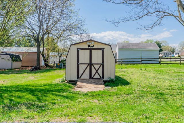 329 DUTCH LN, Mt Jackson, VA 22842