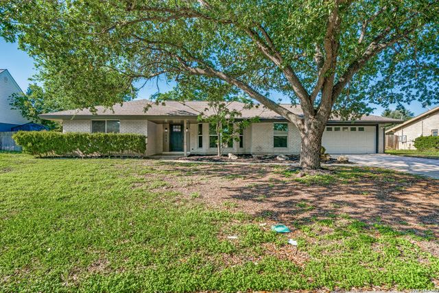654 Richfield, Windcrest, TX 78239