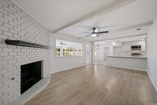 654 Richfield, Windcrest, TX 78239