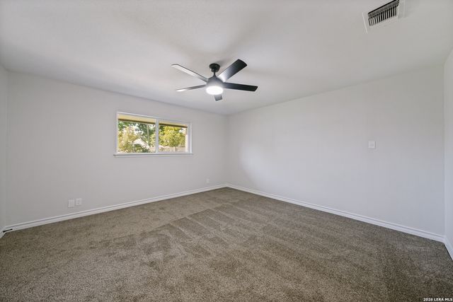 654 Richfield, Windcrest, TX 78239