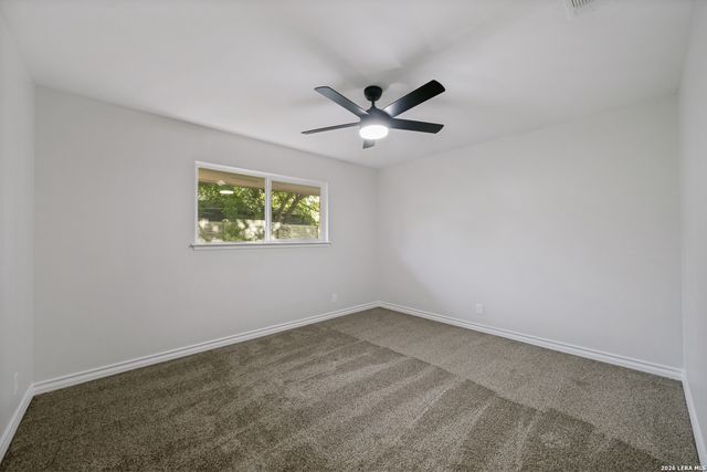 654 Richfield, Windcrest, TX 78239