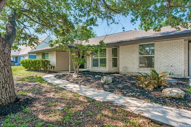 654 Richfield, Windcrest, TX 78239