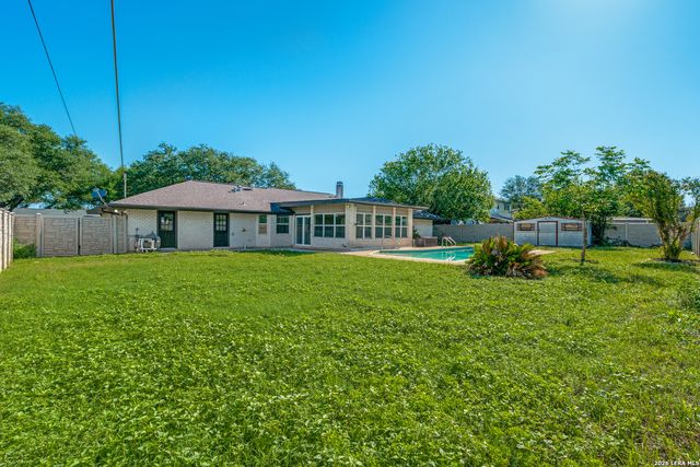 654 Richfield, Windcrest, TX 78239