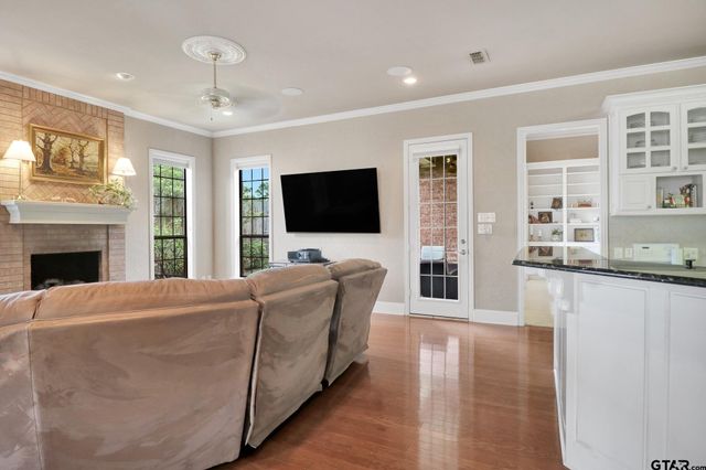 2222 Kennebunk Ln, Tyler, TX 75703