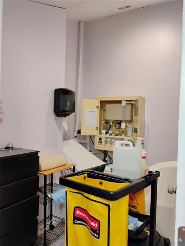 9788 Clarewood Drive 106, Houston, TX 77036