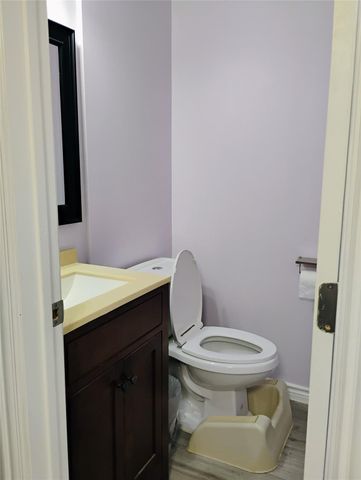 9788 Clarewood Drive 106, Houston, TX 77036