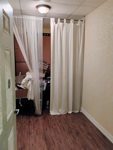 9788 Clarewood Drive 106, Houston, TX 77036