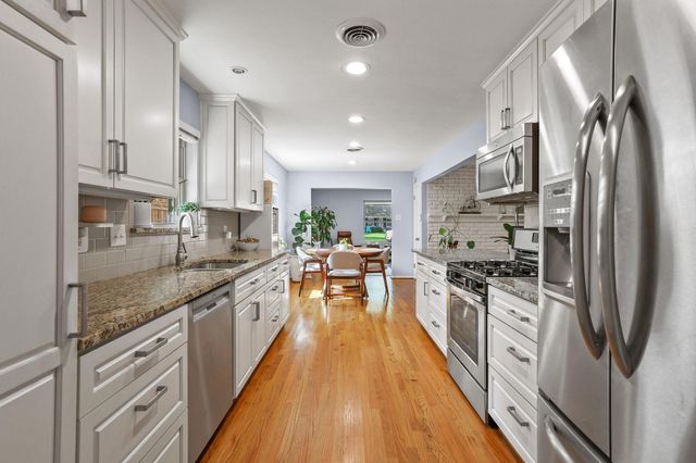 10432 Chesterton Drive, Dallas, TX 75238