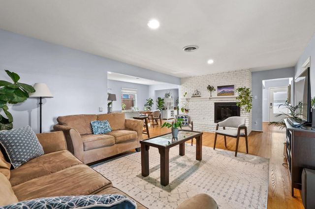 10432 Chesterton Drive, Dallas, TX 75238