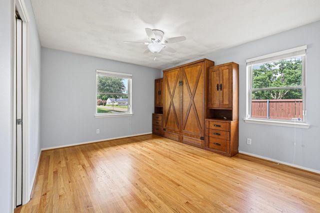 10432 Chesterton Drive, Dallas, TX 75238