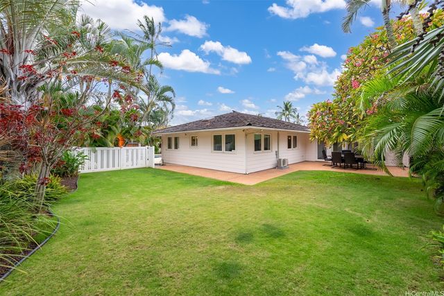 138 Kailuana Place, Kailua, HI 96734