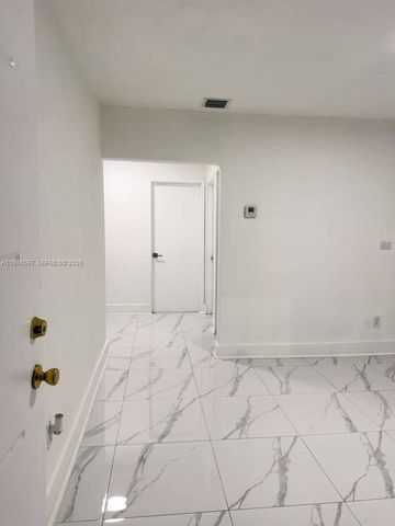 2796 SW 34th Ct 2796, Miami, FL 33133