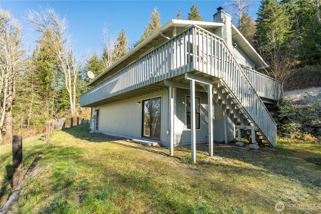 31326 SE 360th Place, Enumclaw, WA 98022