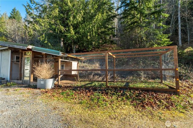 31326 SE 360th Place, Enumclaw, WA 98022