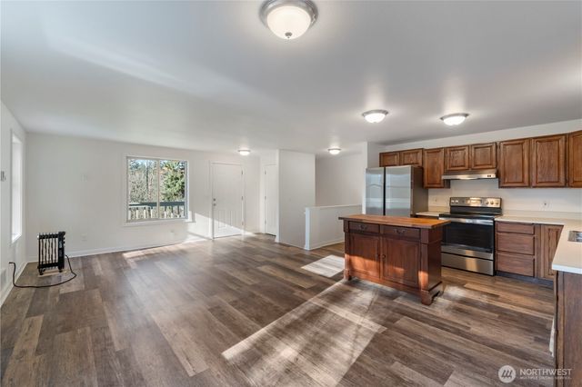 31326 SE 360th Place, Enumclaw, WA 98022