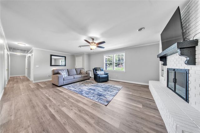 207 Vinewood Street, Piedmont, SC 29673
