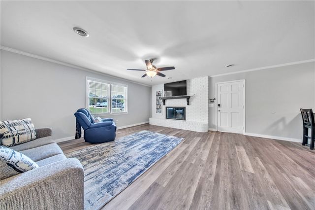 207 Vinewood Street, Piedmont, SC 29673