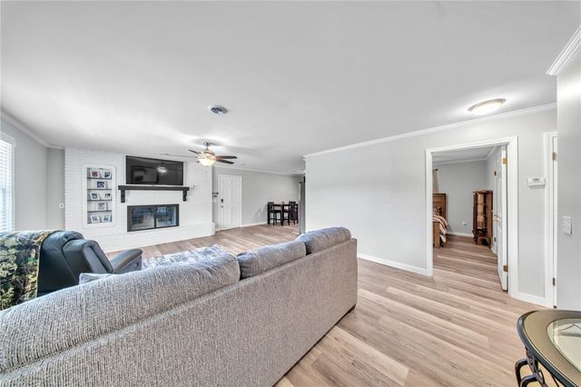 207 Vinewood Street, Piedmont, SC 29673