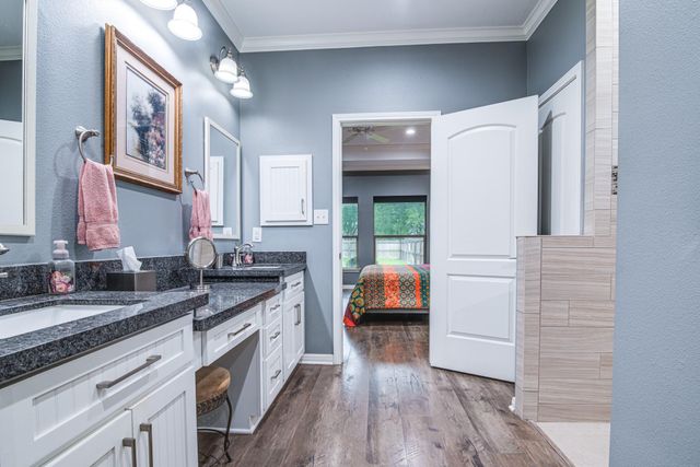 13227 Lynn Lane, Santa Fe, TX 77510