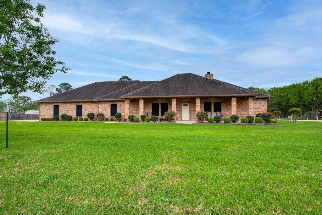 13227 Lynn Lane, Santa Fe, TX 77510