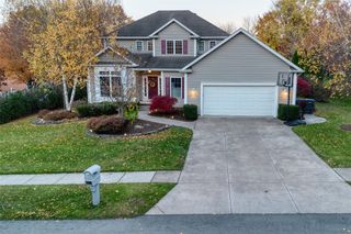 5313 WOODLAND HILLS Circle, Erie, PA 16509