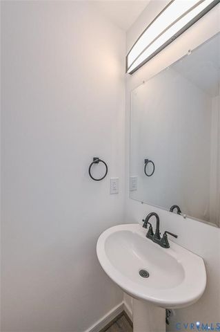 308 Constitution Dr, Ruther Glen, VA 22546