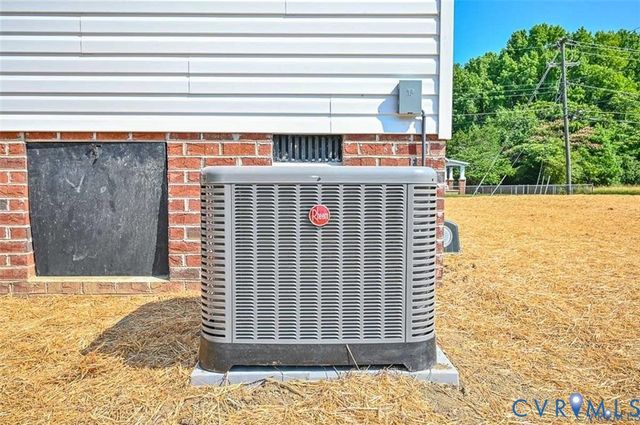 308 Constitution Dr, Ruther Glen, VA 22546