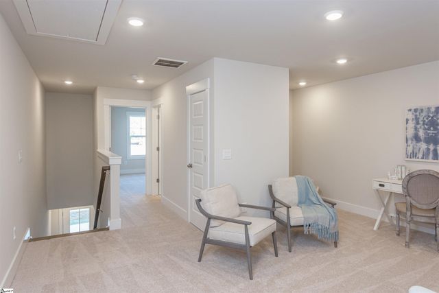 1194 N Pleasantburg Drive, Greenville, SC 29607