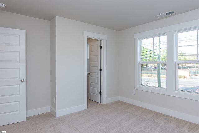 1194 N Pleasantburg Drive, Greenville, SC 29607
