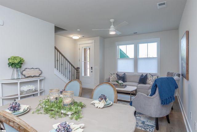 1194 N Pleasantburg Drive, Greenville, SC 29607