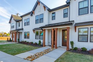 1194 N Pleasantburg Drive, Greenville, SC 29607