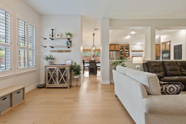 2408 Hollowbrook Lane, Conroe, TX 77384