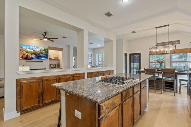 2408 Hollowbrook Lane, Conroe, TX 77384