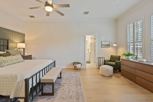 2408 Hollowbrook Lane, Conroe, TX 77384