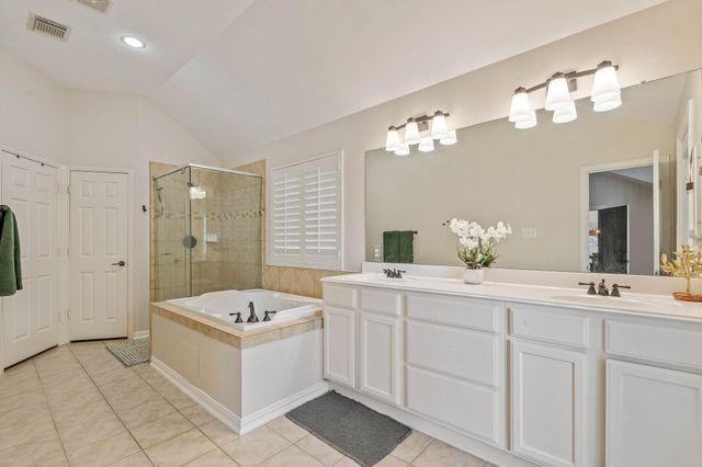 2408 Hollowbrook Lane, Conroe, TX 77384