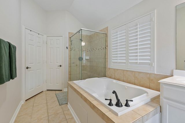 2408 Hollowbrook Lane, Conroe, TX 77384