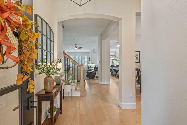 2408 Hollowbrook Lane, Conroe, TX 77384