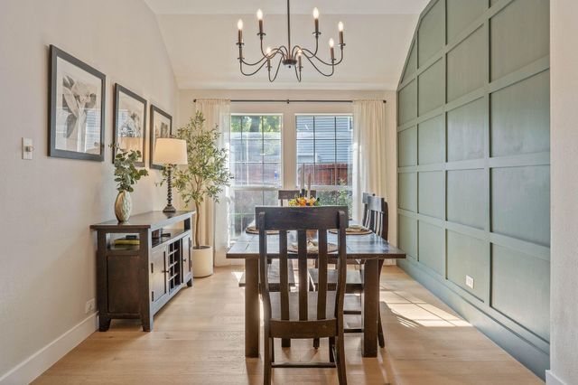 2408 Hollowbrook Lane, Conroe, TX 77384