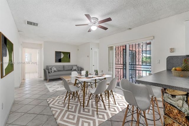 9610 SW 16th St, Miami, FL 33165