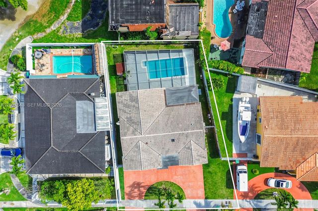 9610 SW 16th St, Miami, FL 33165