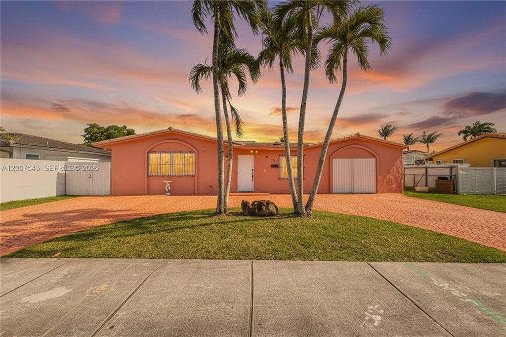 9610 SW 16th St, Miami, FL 33165