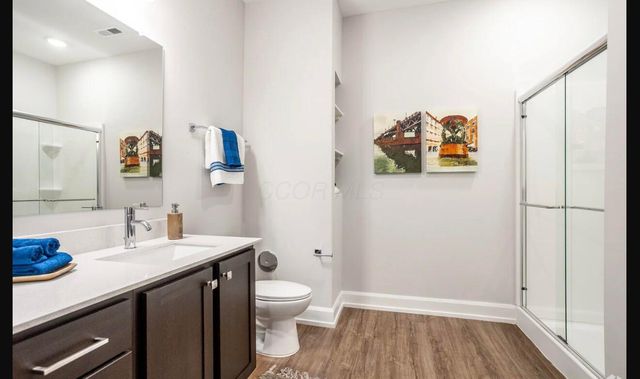 1020 Lusso Avenue, 200, Columbus, OH 43201