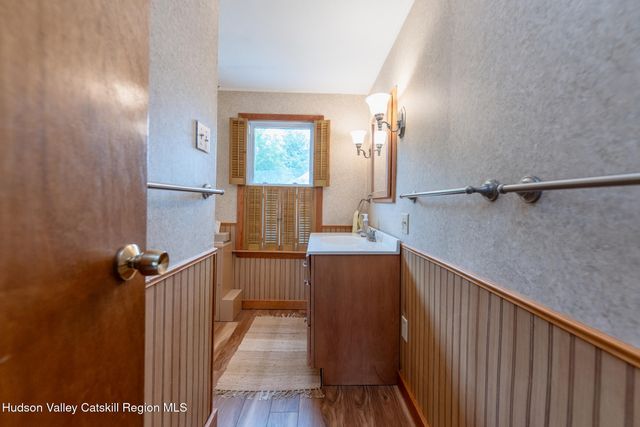 284 Clifton Avenue, Kingston, NY 12401