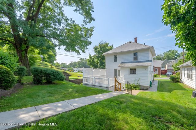 284 Clifton Avenue, Kingston, NY 12401