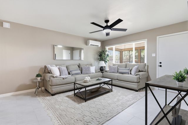 9801 Leyendecker Road NE, Albuquerque, NM 87112