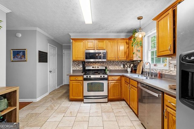 205 Mossy Hollow, Newnan, GA 30265