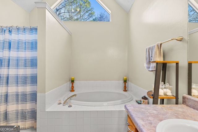 205 Mossy Hollow, Newnan, GA 30265