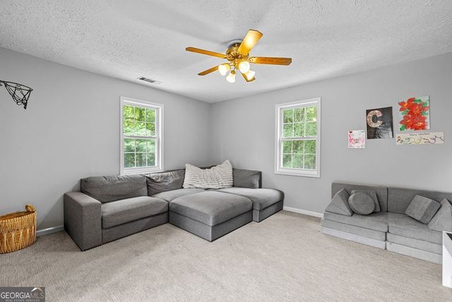 205 Mossy Hollow, Newnan, GA 30265
