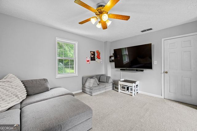 205 Mossy Hollow, Newnan, GA 30265