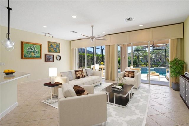 8332 Muirfield Way, Port St. Lucie, Port St Lucie, FL 34986